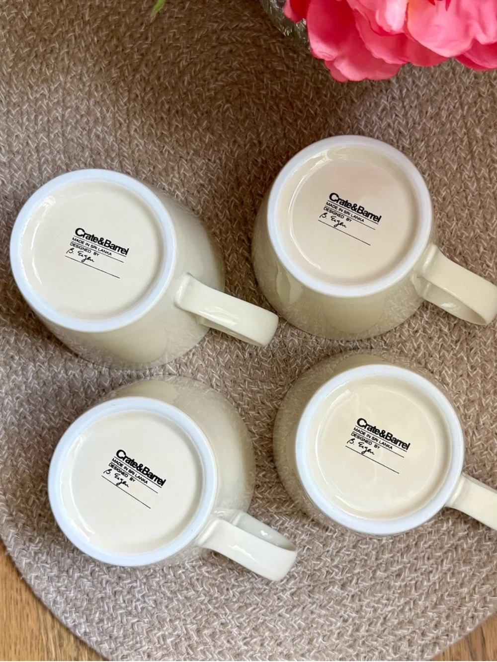 Crate & Barrel Set of 4 White Ceramic Coffee Mugs 12 oz Modern Cream Ivory